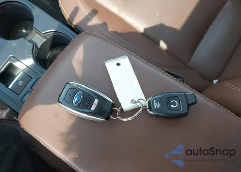 2018 Subaru Outback 2.5I Touring z USA, uszkodzony, nr VIN 4S4BSATC4J3315278